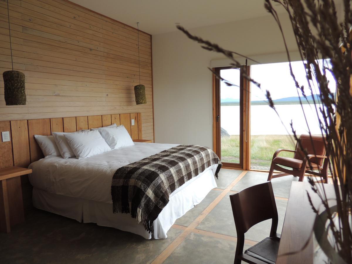 Hotel Simple Patagonia Puerto Natales Exterior photo